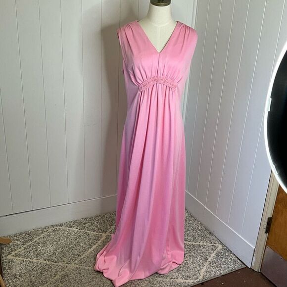 Montgomery Ward Womens Size 16 Sleeveless Nightie Gown Maxi Dress Pink Flowy - Picture 1 of 15